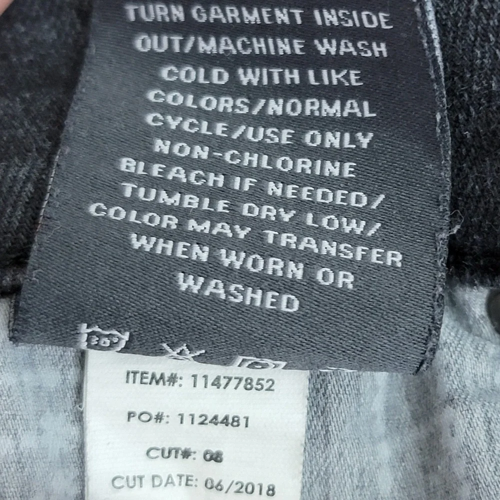 Torrid‎ Premium Stiletto Jegging Women 16R Black Distressed Zip Ankle Raw Hem